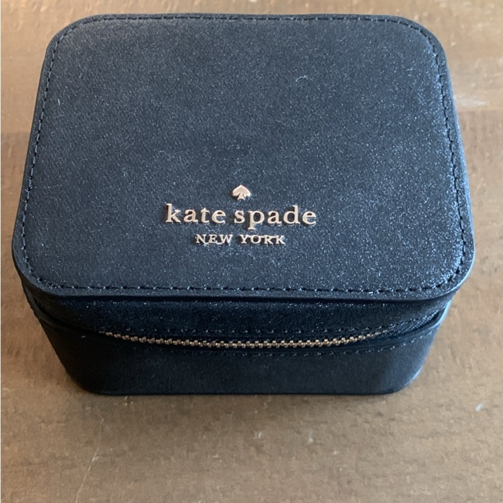 Kate Spade Black and Gold Jewelry Case